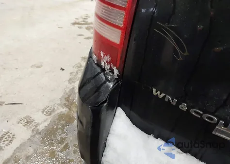 2008 Chrysler Town & Country Touring from USA, damaged, VIN 2A8HR54P58R841545